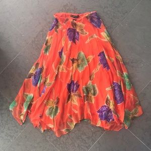 100% silk Ralph lauren skirt. Hardly worn.